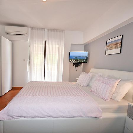 Apartment Sambris No 1 Vrsar Eksteriør billede