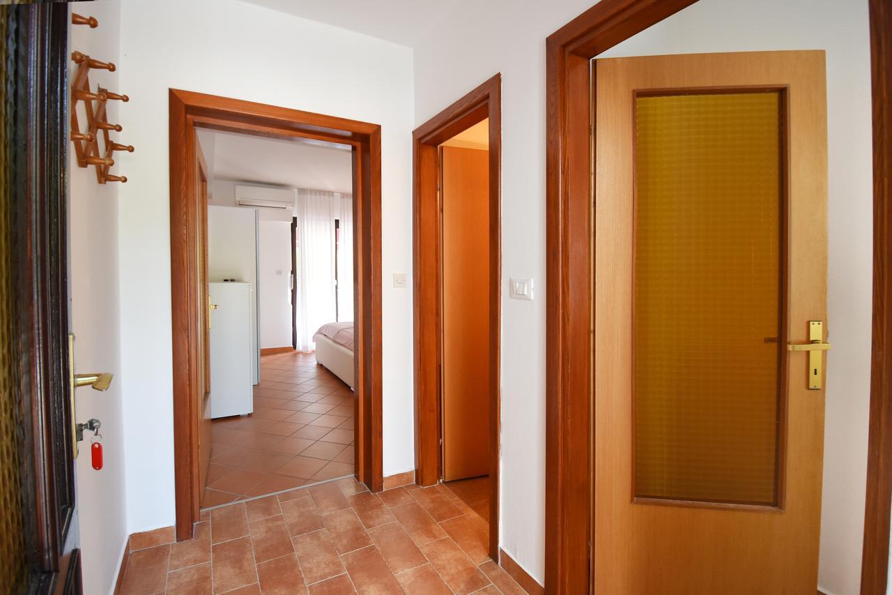 Apartment Sambris No 1 Vrsar Eksteriør billede